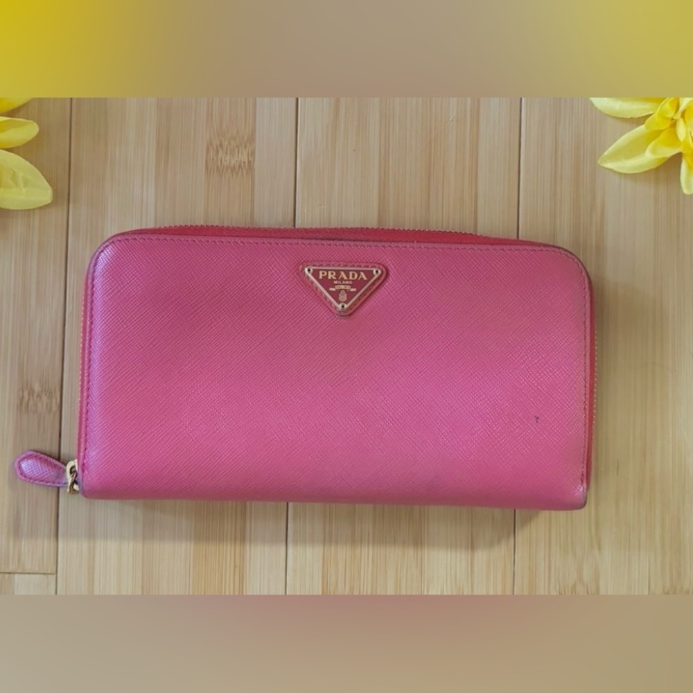Prada zippy wallet